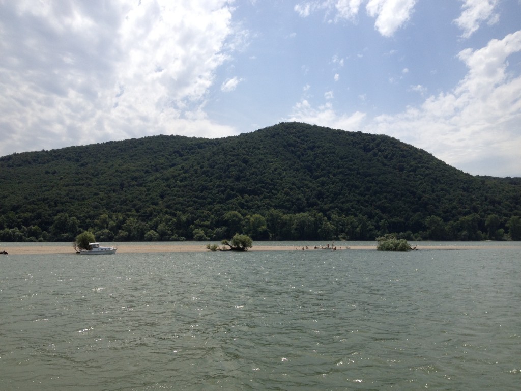 Eine Bade-Insel mitten in der Donau